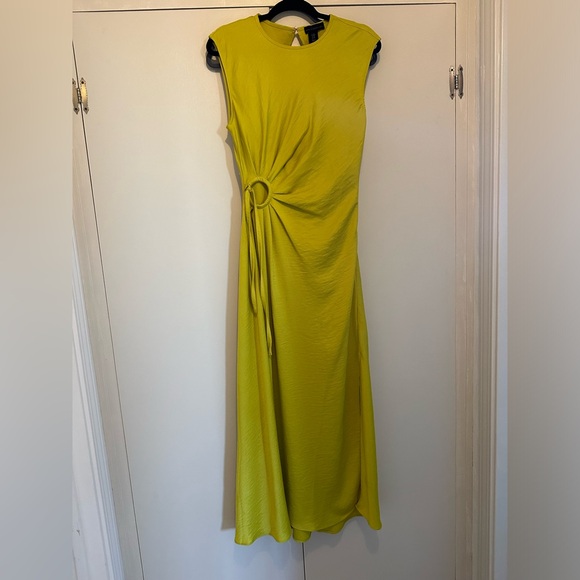 House of Harlow Keyhole Keyhole Ruched Midi Dress - Picture 4 of 8